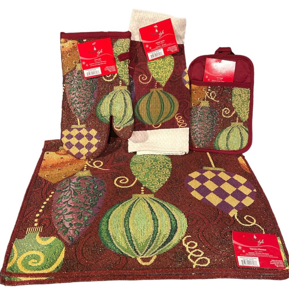 7 ~Christmas Ornament  1~Oven mitts & 1~Kitchen towels & 4~Tapestry& 1Pot holder